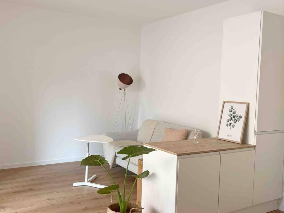 Appartement Calme Et Lumineux De 2,5 Pces Proche Lausanne Ecublens  Exteriér fotografie