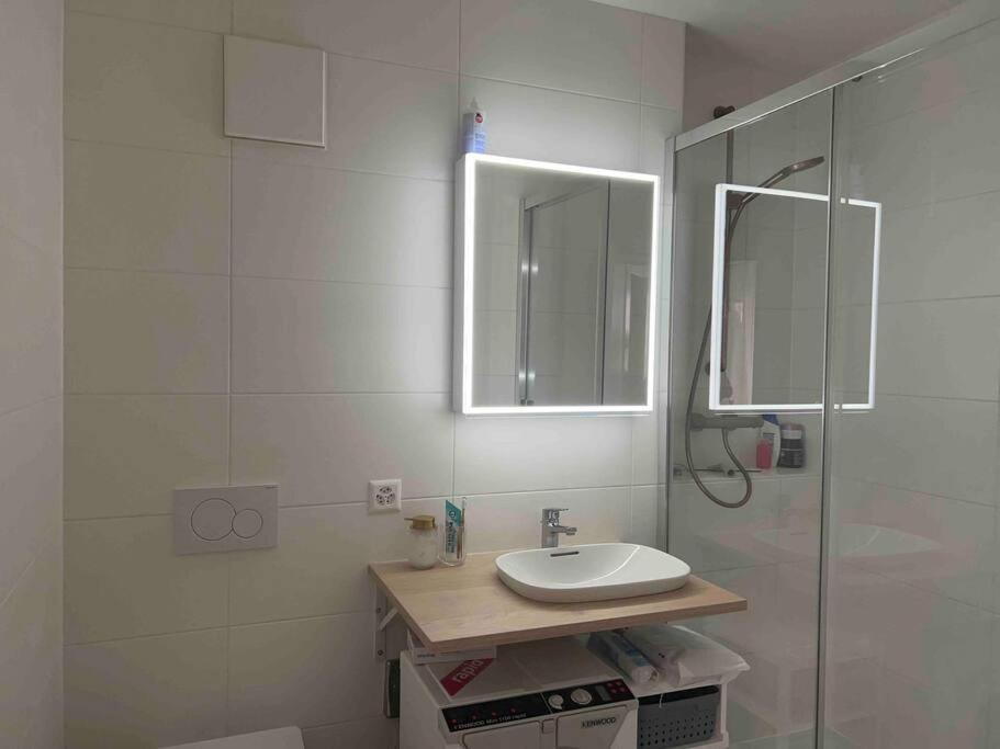 Appartement Calme Et Lumineux De 2,5 Pces Proche Lausanne Ecublens  Exteriér fotografie